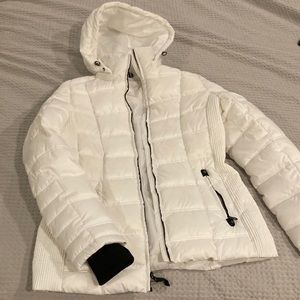 Brand new women’s water resistant, white Nautica winter coat.  Size Medium
